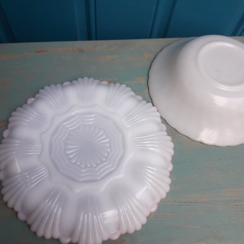 Milk Glass Bowl Egg Dish Set Gold Rimmed Vintage Fire King White Anchor Hocking - Picture 10 of 16